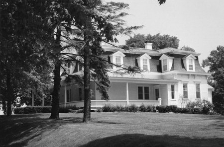 Historic home at 1102 Dodge Street