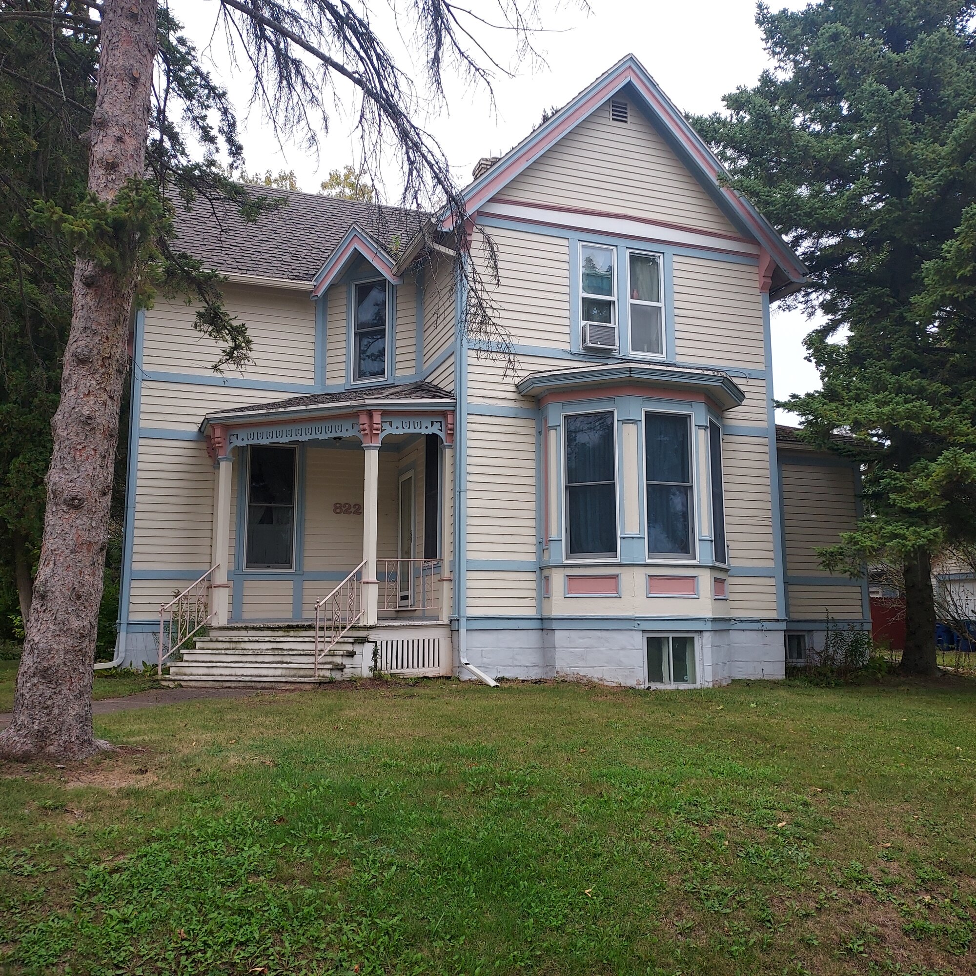 Historic home, Michael and Mattie McMahon
822 Dodge Street