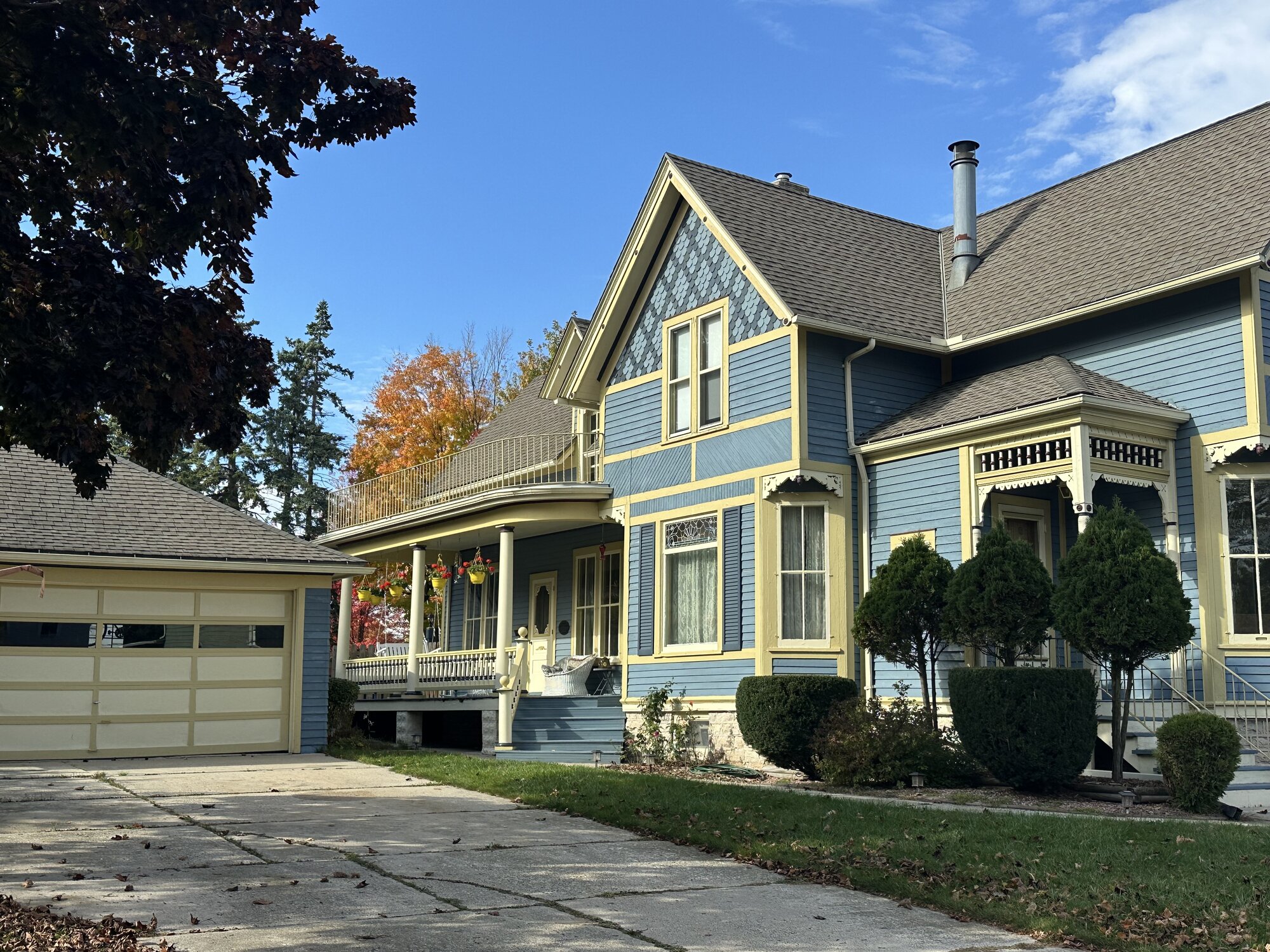 Historic home, Wenzle Kieweg House
1203 Dodge Street