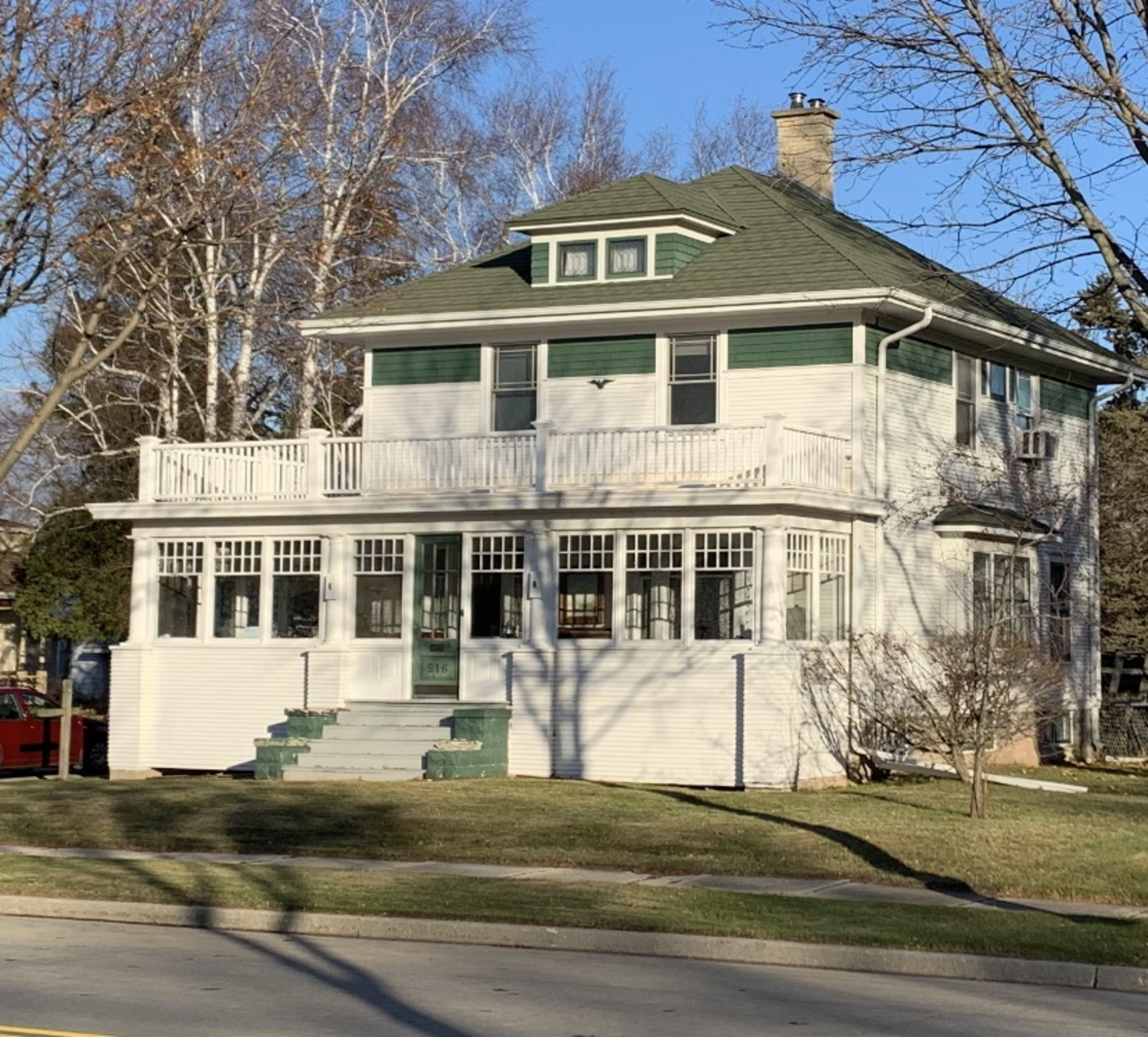 Historic home, Charles and Louise Metzner House
916 Milwaukee Street